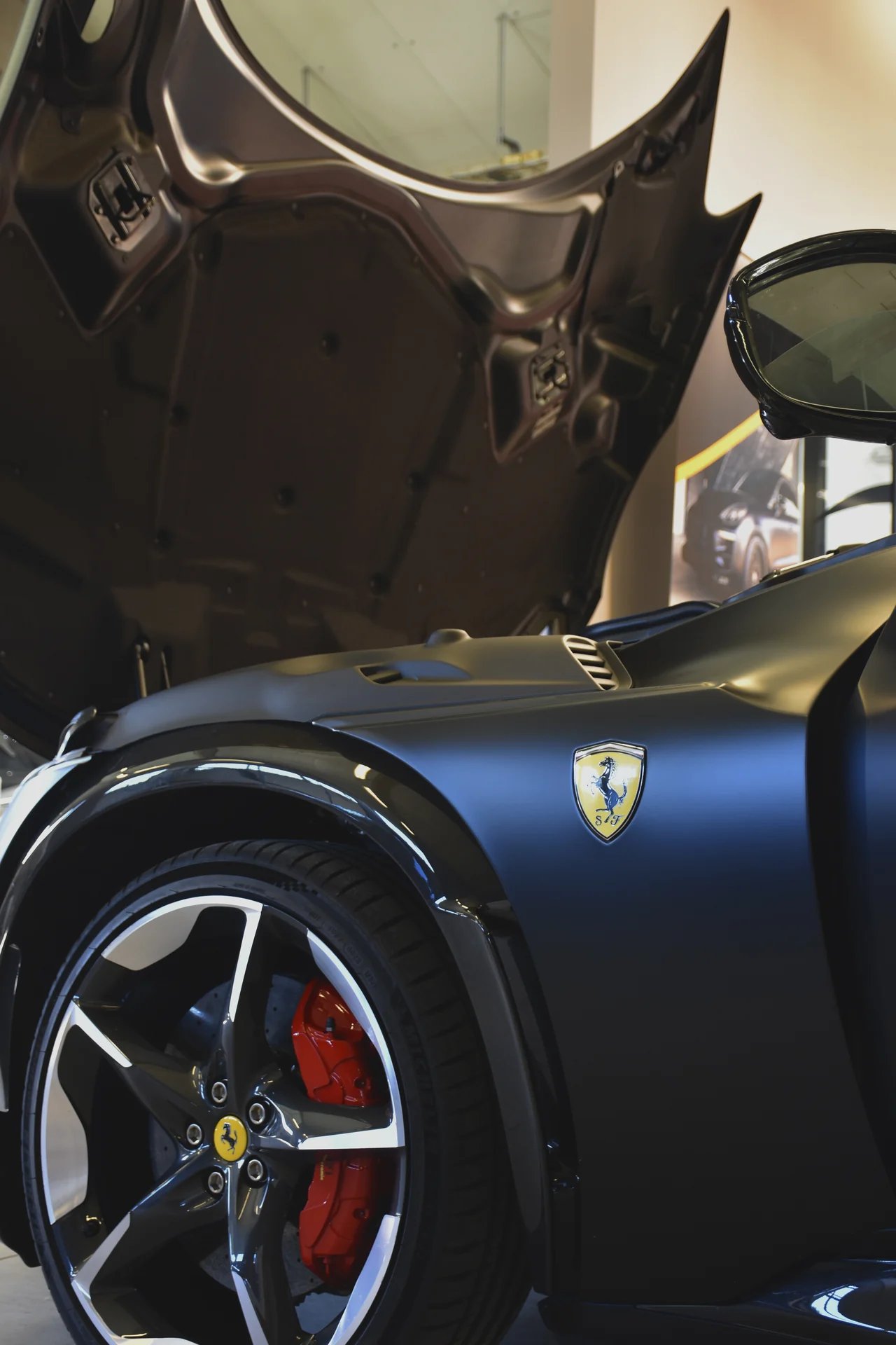 Ferrari · Détail automobile issu du parcours de l’atelier