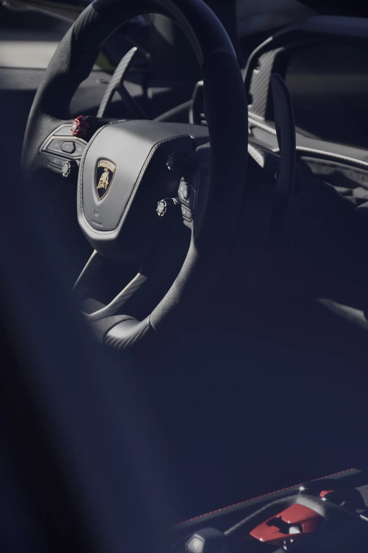 Lamborghini · Détail automobile issu du parcours de l’atelier
